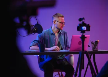 Как продвигать продукт с помощью блогеров?