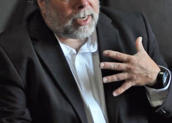 Сооснователь Apple Стив Возняк госпитализирован в Мехико