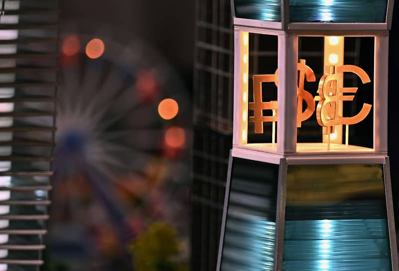 Финансы споют техно-романсы