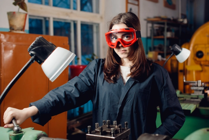 Профессии будущего: и токарь, и слесарь, и промпт-инженер…