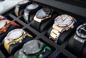 Ключевые критерии качественных часов: элегантность, точность и надежность