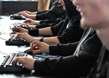 Китай одобрил рекордное за 17 месяцев количество игр