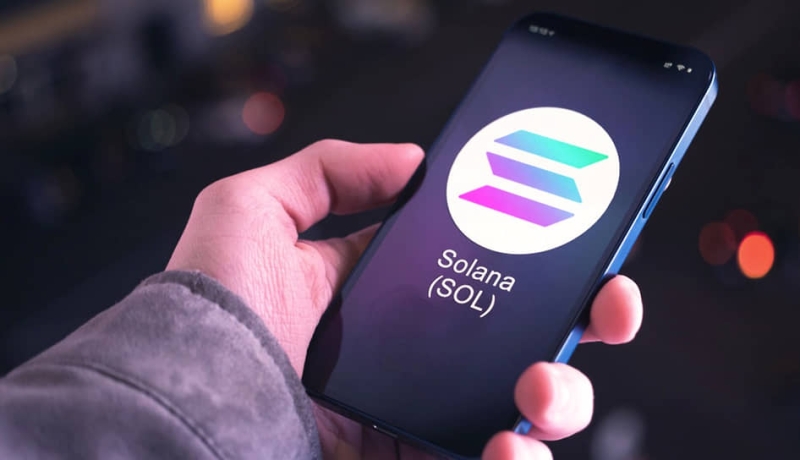 Solana загружает новую версию криптосмартфона