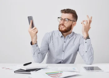 Взлом системы ЭДО, 5G в России, и Госуслуги для дачников