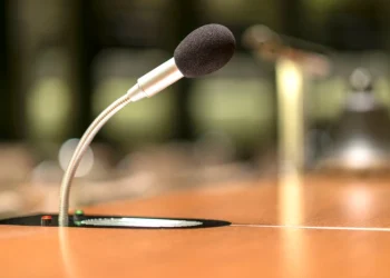 Такер Карлсон для Путина, сюрприз для блогера, и научная степень для стартапа