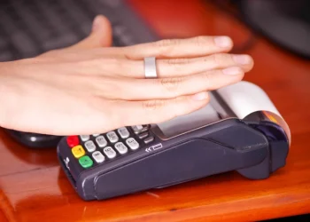 Эра умных колец грядет: Galaxy Ring и Honor Ring