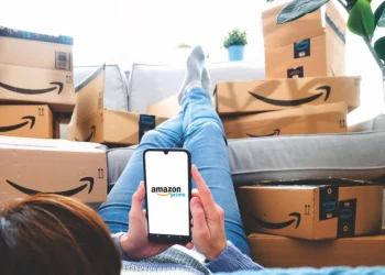 Портрет среднего покупателя Amazon: белая женщина с доходом в $60 тыс. в год