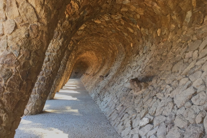 Кары – для спамера Сары, оплата чая пришедшего из Китая, и Gaudi – для любителей нейросети