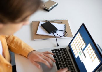 Есть ли смысл проходить курсы IT с нуля: перспективы и рекомендации