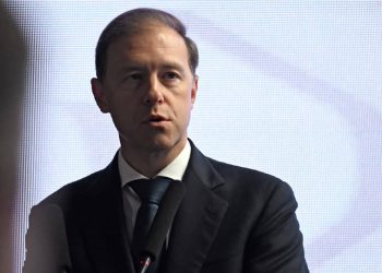 Мантуров: на создание ракеты для полетов к Луне и Марсу выделят 600 млрд рублей