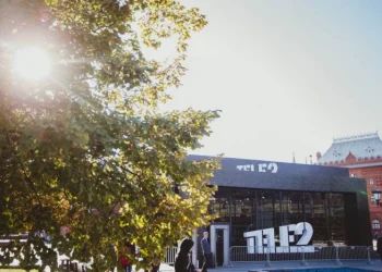 Tele2 представит новый логотип и название до конца года