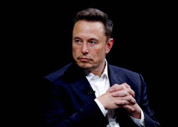 Илон Маск распустил команду сети зарядных станций Tesla