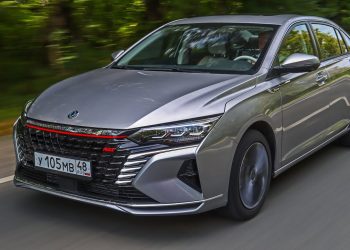 Начало продаж бизнес-седана Dongfeng Shinemax в Москве у официального дилера