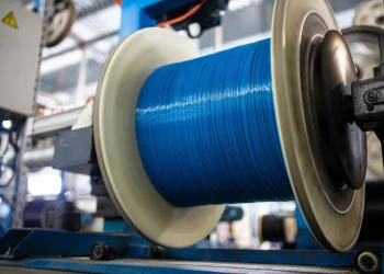 Объемы выпуска российских оптоволоконных кабелей снизились на 11%