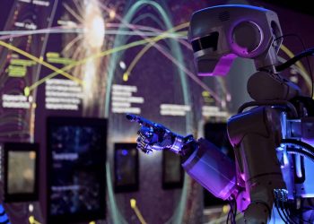 ИИ оттесняет от работы