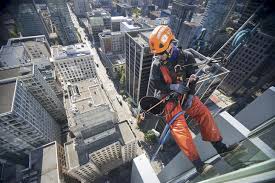 Высокоскоростной Интернет больше не роскошь, а необходимость – промышленный альпинист