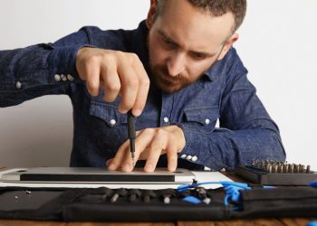 Как выбрать мастера для ремонта компьютеров