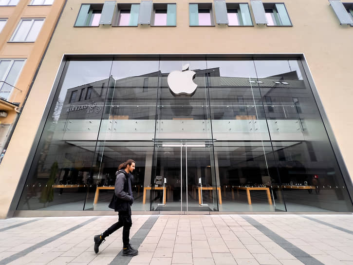 The Information: Apple может выпустить свой первый складной смартфон в 2026 году