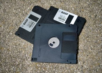 В правительстве Японии перестали использовать дискеты