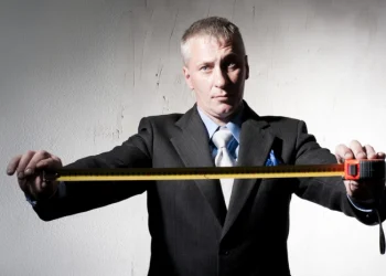 Зачем Xiaomi покупает землю, для чего депутаты измеряют нашу занятость, и чем закончится «Сага о Роскомнадзоре и блогерах»