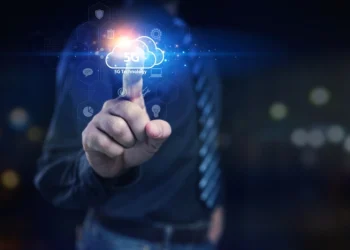 Приватная связь 5G для СПГ-комплекса интегрируется с IoT, ИИ и средствами автоматизации