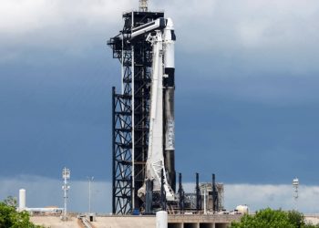 SpaceX перенесла на сутки запуск миссии Polaris Dawn из-за утечки гелия