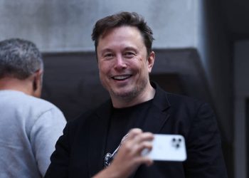 Маск считает, что Starship сможет спасти жизнь от вымирания на Земле