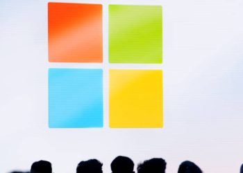 Американский хайтек уходит в небеса и нейросети