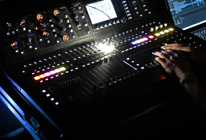 «Артисту остается лишь задавать темы постов»