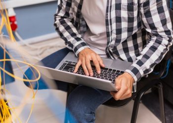 Преимущества подключения интернета в квартиру