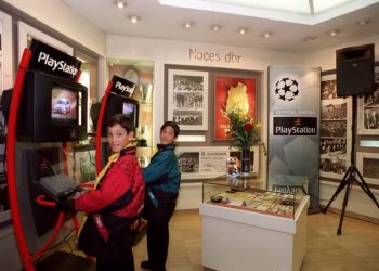 Люди играют, производители выигрывают