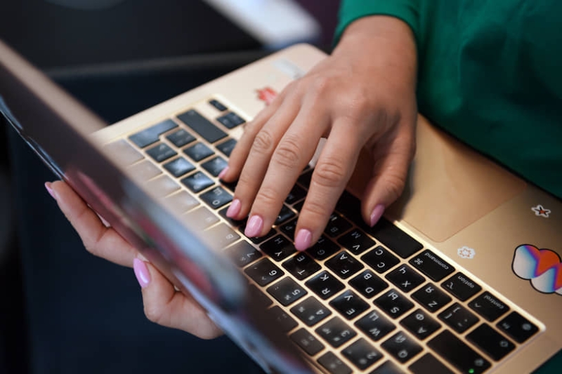 Firefox получил поддержку ChatGPT и научился переводить сайты на русский язык