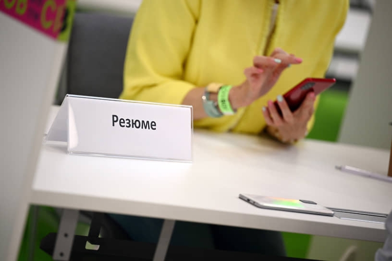Нейросети знакомятся с резюме