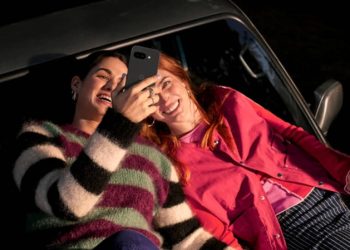 Google представила свой аналог iPhone 16e