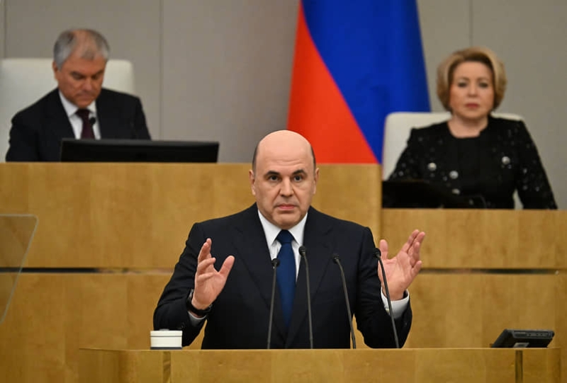 Мишустин: ИИ не заменит человека, но может ему помочь