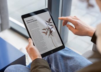 Планшеты vs ноутбуки: что лучше купить для учебы, работы и развлечений?