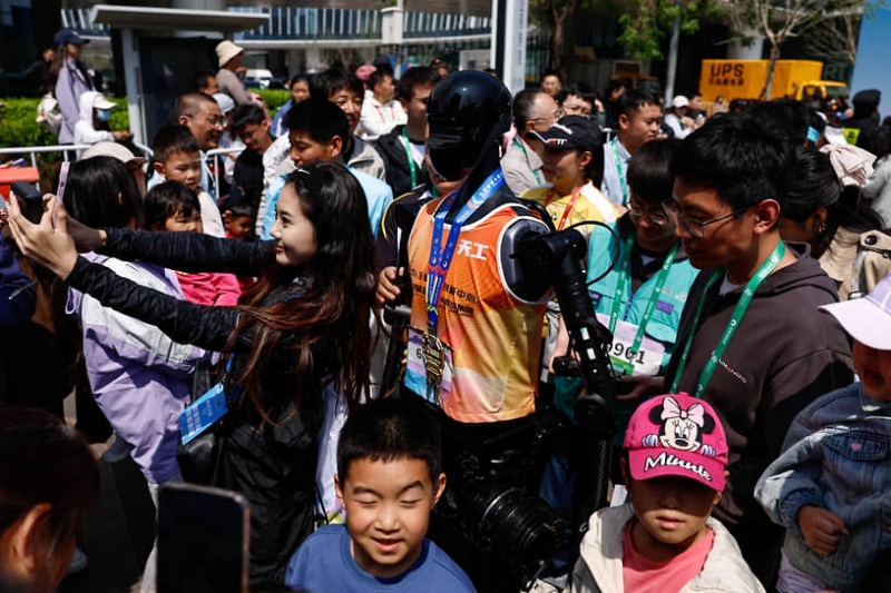 «Субботний забег показал, что по крайней мере бегают люди все еще лучше»