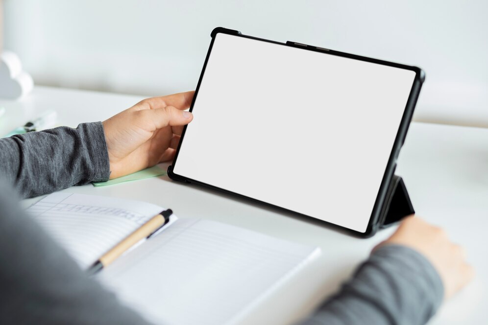 Планшеты vs ноутбуки: что лучше купить для учебы, работы и развлечений?