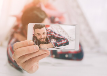 Современные технологии оживления фото: как искусственный интеллект возвращает к жизни старые снимки