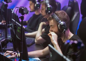 ВЭШ и РЭШ: скины в Counter-Strike стали выгоднее биткойна и золота