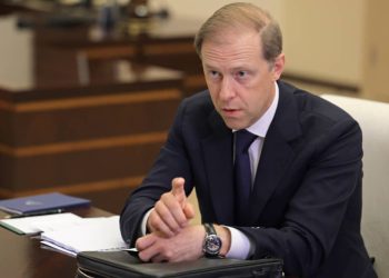 Мантуров: РФ запатентовала технологию оснащения орбитальной станции роботами