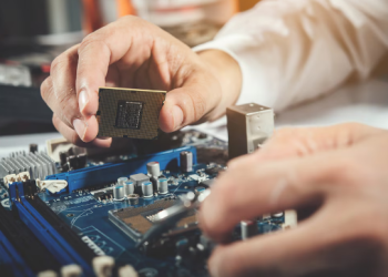 Своевременное обслуживание компьютера как ключ к долголетию электронного помощника