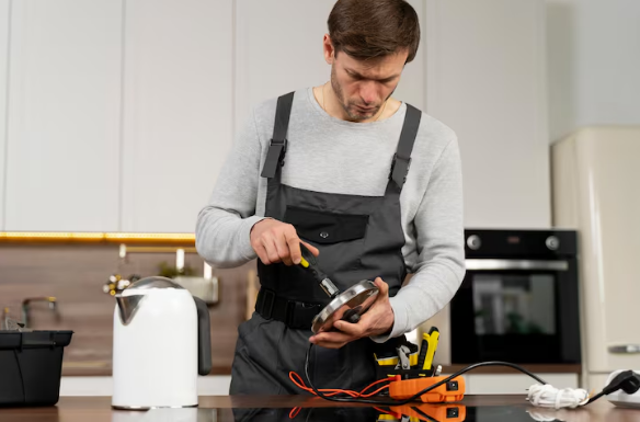 Почему бытовая техника часто выходит из строя сразу после окончания гарантии: технические причины