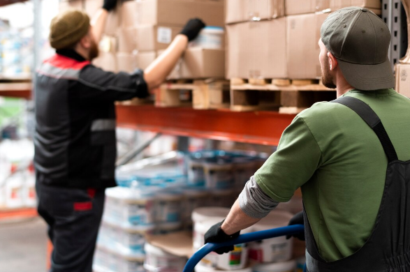 Аренда склада: как бизнесу и частным клиентам грамотно организовать хранение