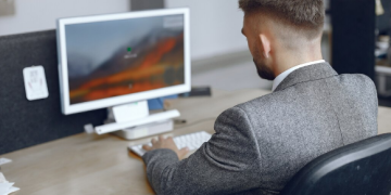 Цвет, текстура и зрительное напряжение в обоях рабочего стола