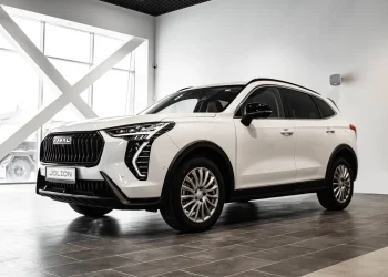 Как выбрать автомобиль для большой семьи: практичные советы и рекомендации