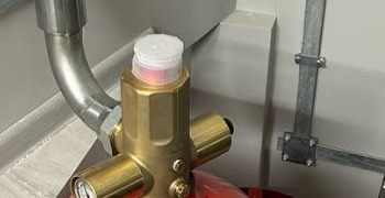 Установка автоматических систем газового пожаротушения