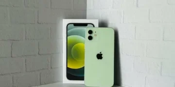 iPhone 12: сбалансированный смартфон, который до сих пор остается актуальным