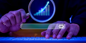 Как увеличить посещаемость сайта: стратегии работы с трафиком, тестирование рекламных каналов и выполнение KPI